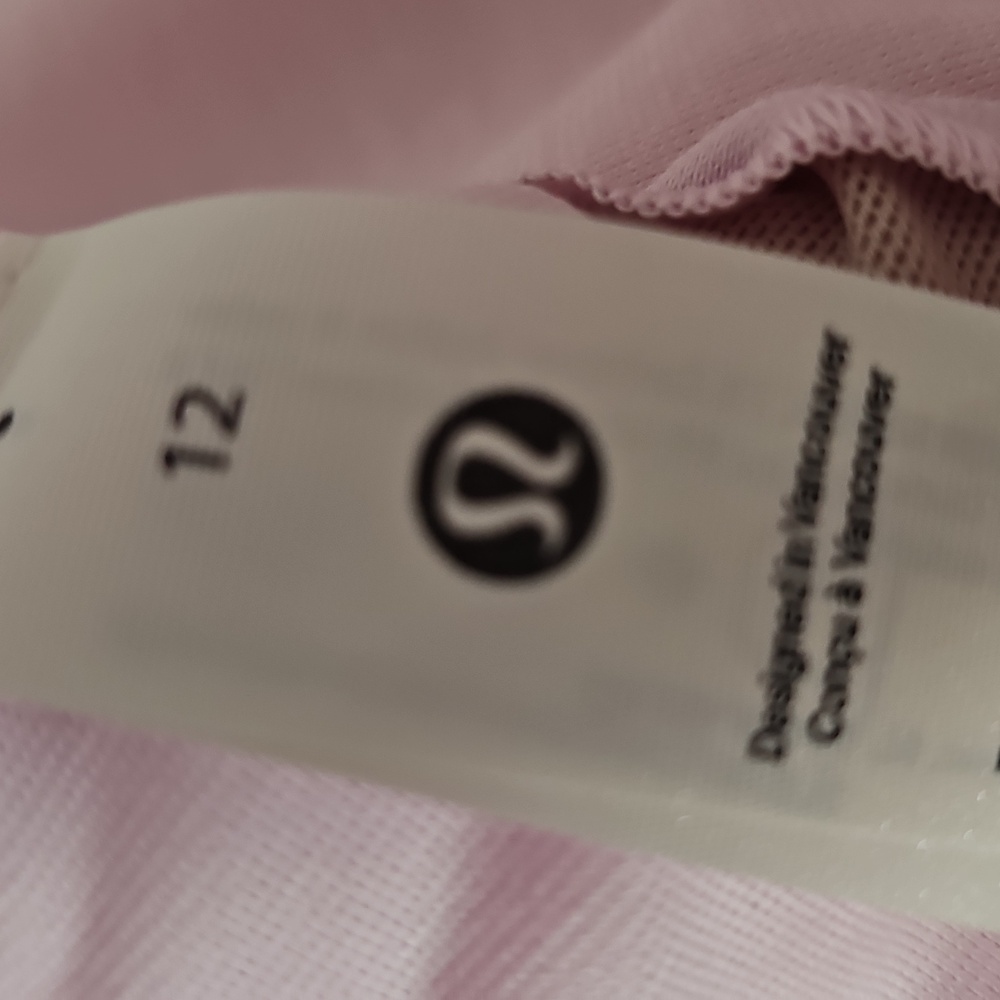 202. NWT Lululemon Energy Bra - Picture 7 of 7